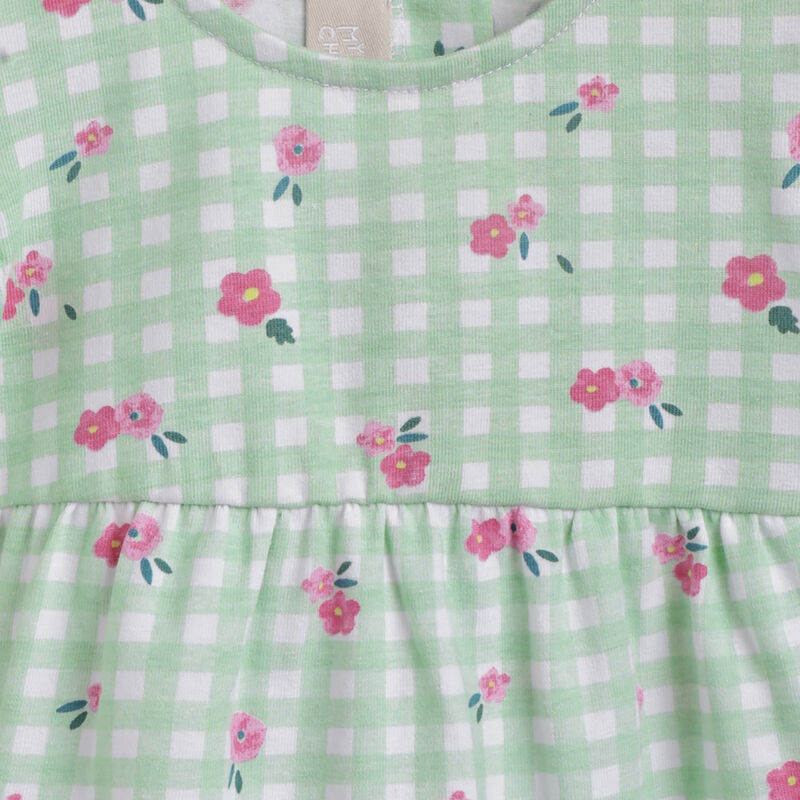Girls Light Green T-shirt with Short Pants image number 5